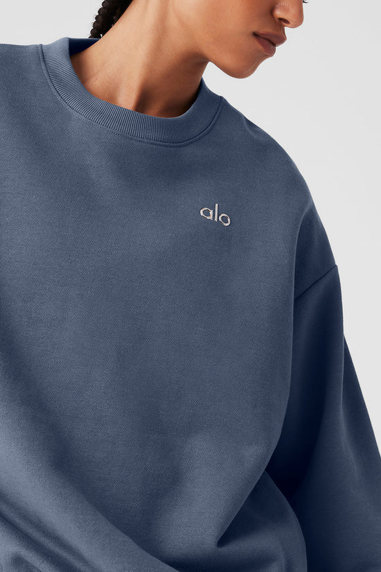 Alo Yoga Accolade Crew Neck Pullover - Bluestone